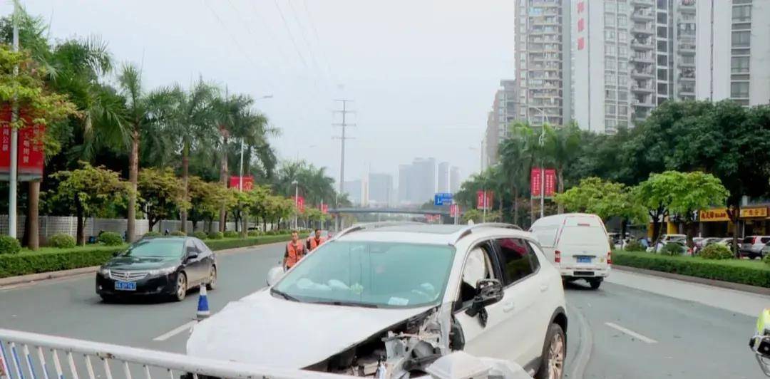 廣西車禍今日最新消息，事故現(xiàn)場(chǎng)直擊與后續(xù)關(guān)注，廣西車禍最新消息，現(xiàn)場(chǎng)直擊及后續(xù)關(guān)注