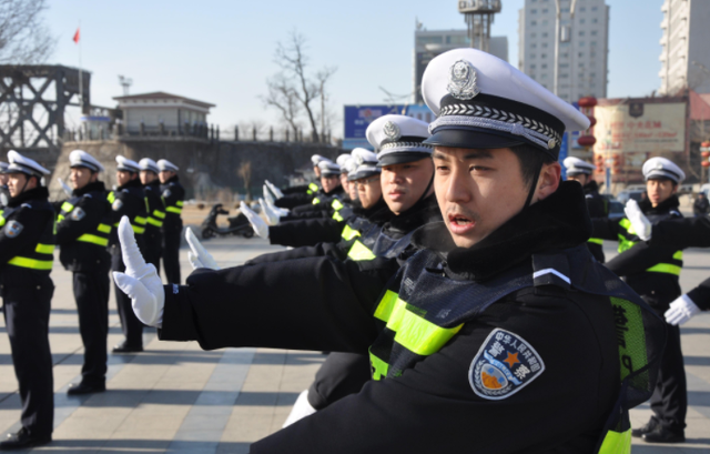 關(guān)于協(xié)警最新政策的探討，協(xié)警最新政策探討與解析