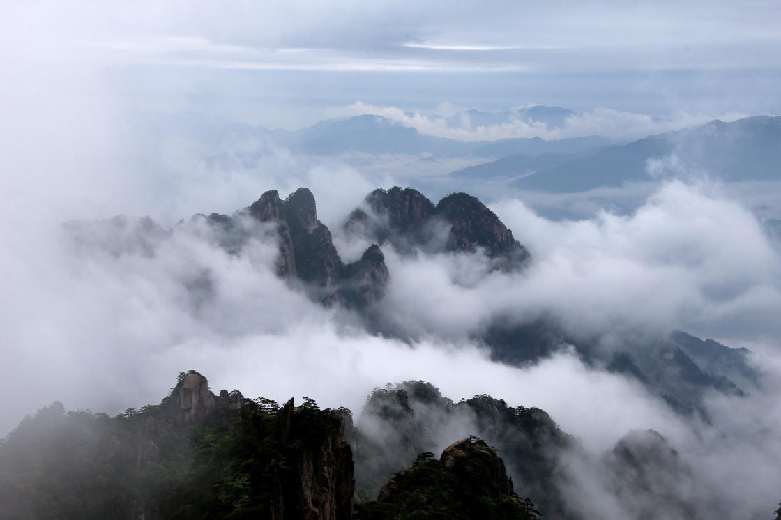 黃山，向六十歲以上老人敞開懷抱，盡享免費之旅，黃山向長者敞開懷抱，免費暢游盡享美景