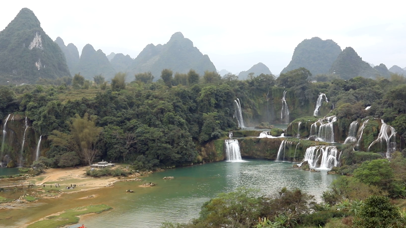 德天瀑布旅游攻略，探索壯美瀑布的絕佳體驗，德天瀑布旅游攻略，探索壯美瀑布的絕佳體驗之旅