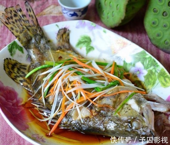 清蒸魚(yú)，美味又簡(jiǎn)單的烹飪藝術(shù)，清蒸魚(yú)，美味佳肴的烹飪藝術(shù)之道