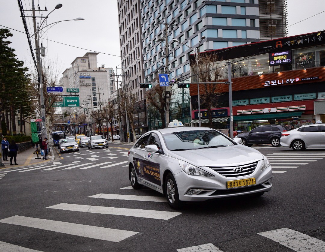 韓國出租車，從街頭文化到科技革新，韓國出租車，街頭文化與現(xiàn)代科技革新同步前行